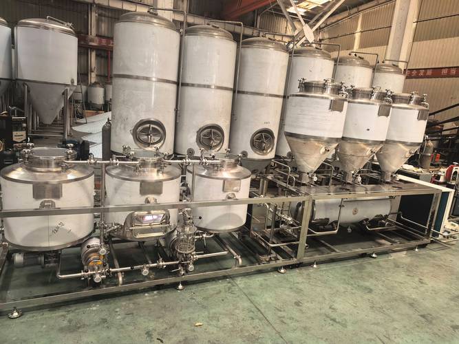 金沙数控啤酒设备多少钱一套？新手开精酿酒吧能直接上手吗